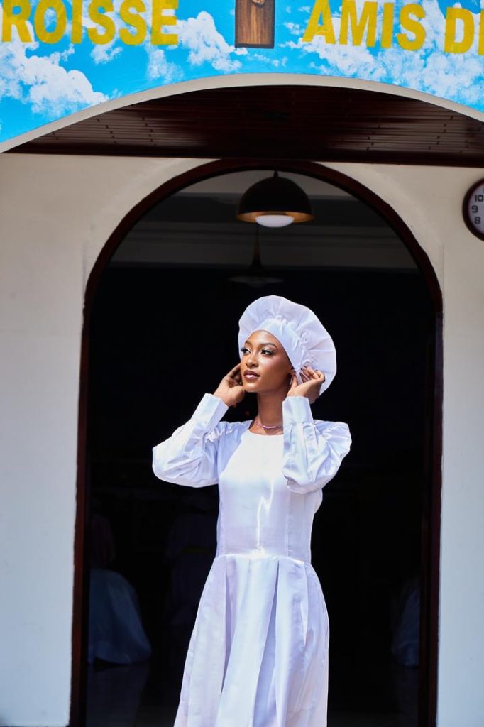 A STANDING OVATION FOR AUDREY MOUTONGO BLACK 5 MyCelestialApp 1005239158 MyCelestialApp